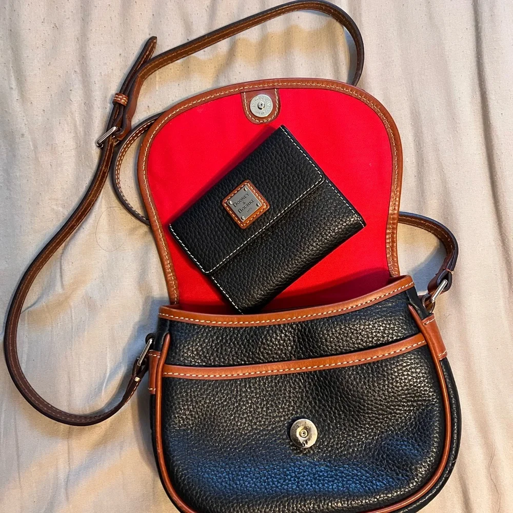 Dooney & Bourke Crossbody Bag & Wallet - Picture 2 of 6